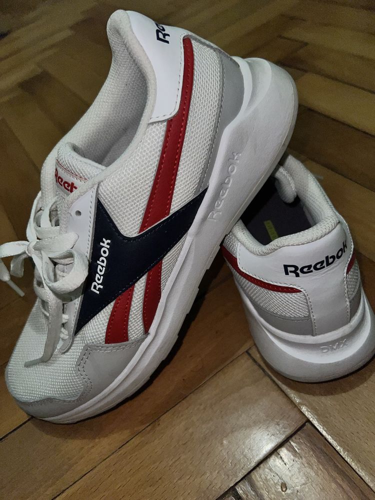 Обувки reebok 40 номер