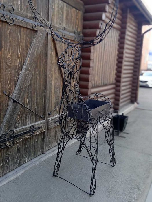 Садовая новогодняя фигура  3 в 1 (мангал, цветочник, светильник)