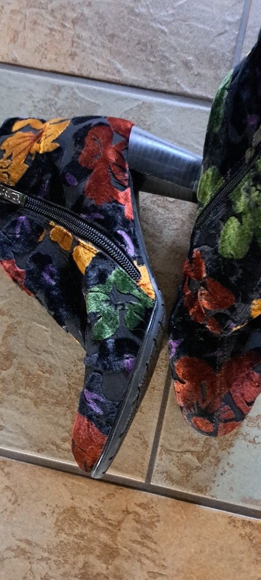Botine  dama ,sunt noi