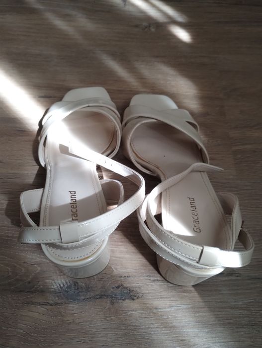 Sandale elegante,mărimea 36