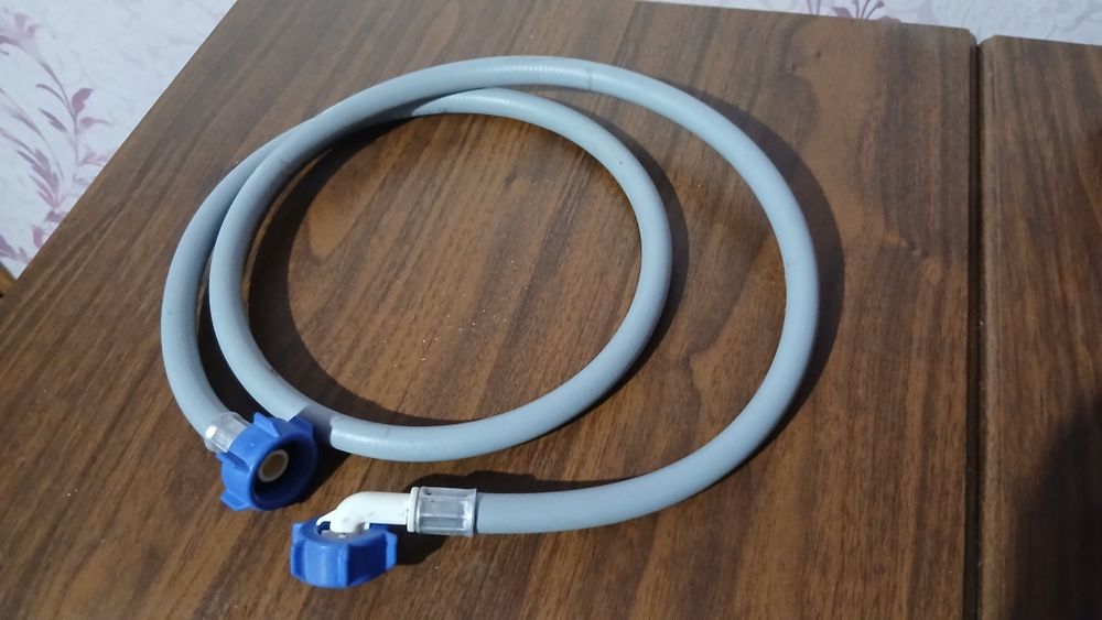 Шланг наливной на стиральную  машинку 1.5 метра