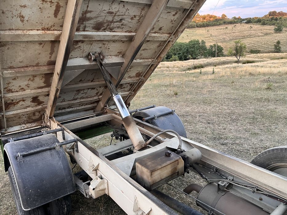 Vand renault mascott sau schimb