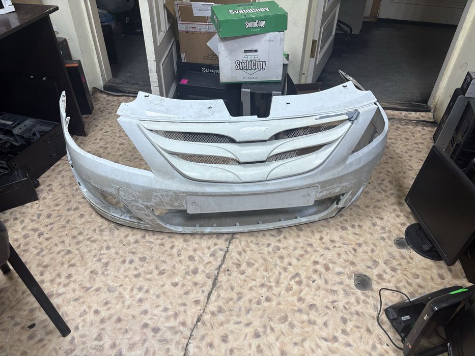 Бампер ларгус с повреждением