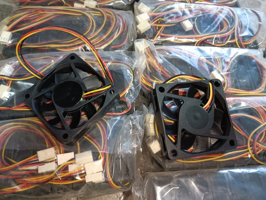 Ventilator Răcire / Cooler 12V 40x40x10mm