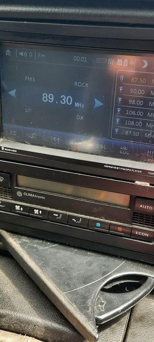 Vând pasat 1 9 tdi an 2000 în stare foarte bună de funcționare acte zi