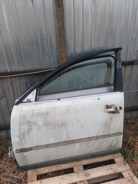 usa stanga fata volkswagen passat b5.5 2004