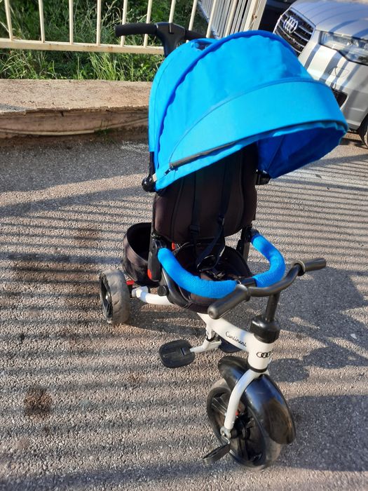 Бебешка триколка