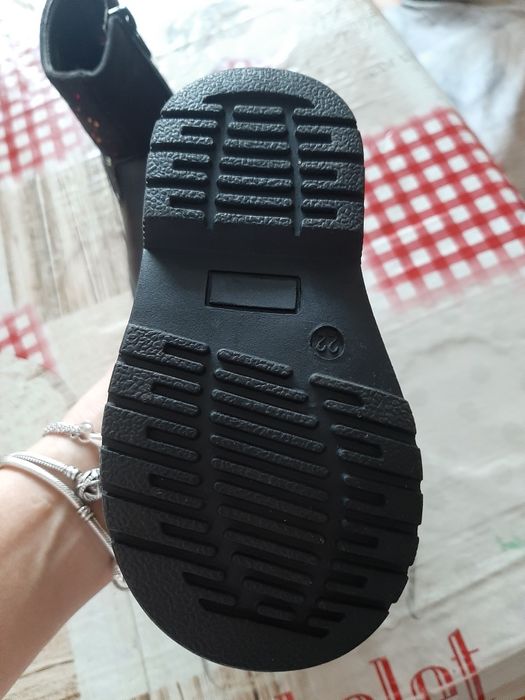 Чисто нови ботушки 22н. Barbie