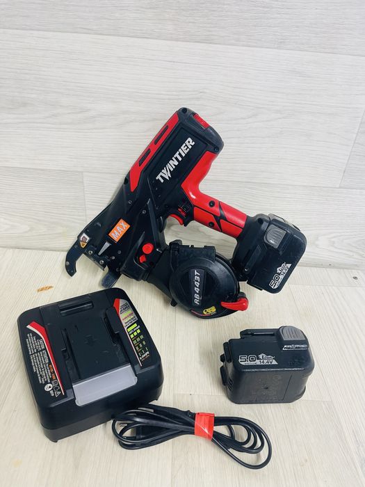 Max RB 443 T masina de legat fier 441 max