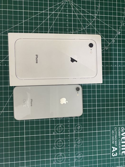 | Iphone 8 64GB |