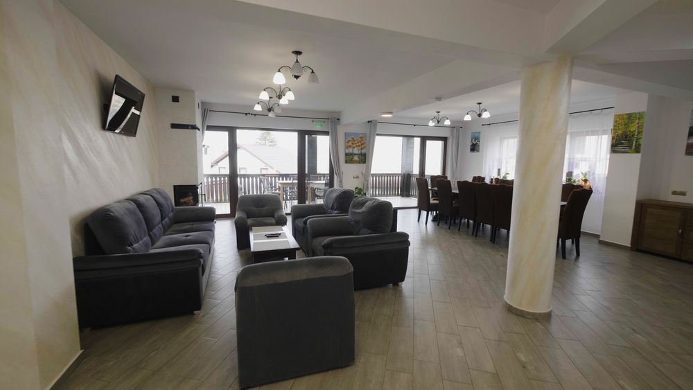 Cabana/Colibița Aqualina /Cazare/Pensiune/Cabana/Vila/pe malul lacului