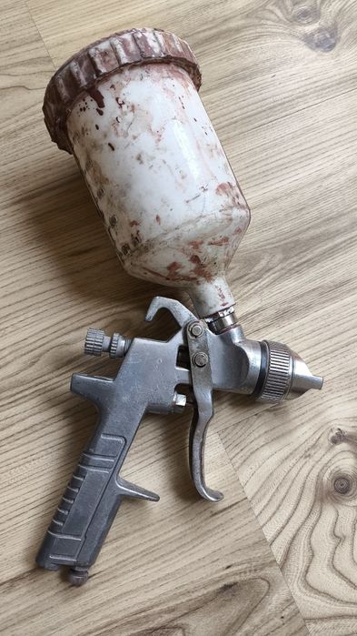 Бояджииски пистолет с дюза 1,4