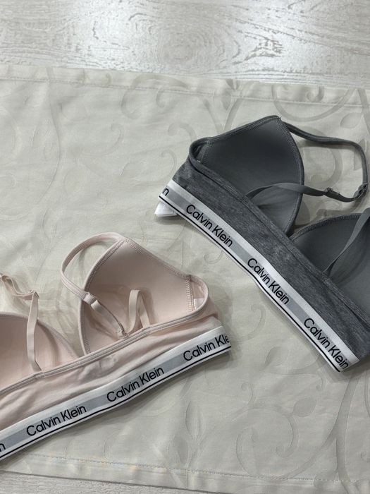 Два броя дамски сутиени-Calvin Klein