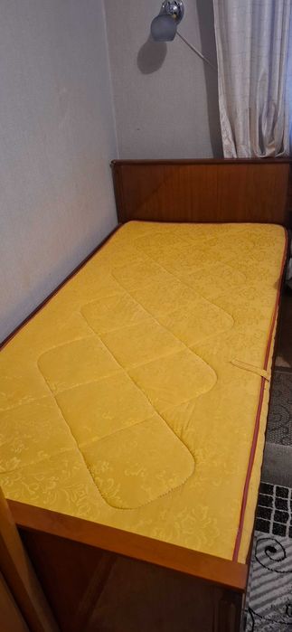 Кровать полуторка с матрасом