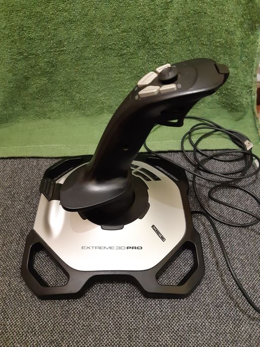 Продам джойстик Logitech extreme 3D pro