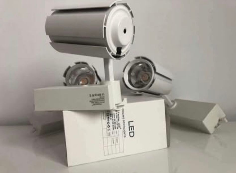 Led profesional pe sina