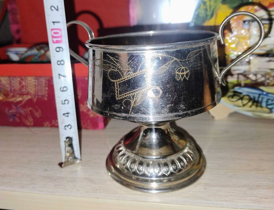 Чиния в оригинална опаковка