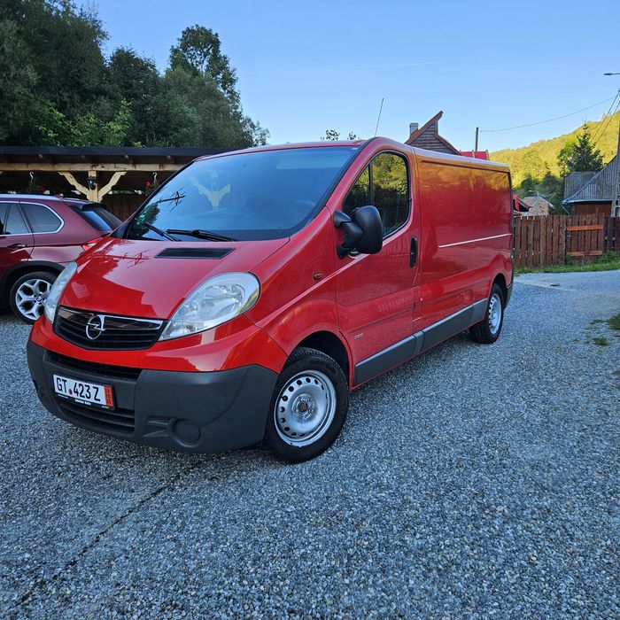 Vand Opel Vivaro ~ An2014~Motor 2.0L ~ Numere zoll valabile ~euro5