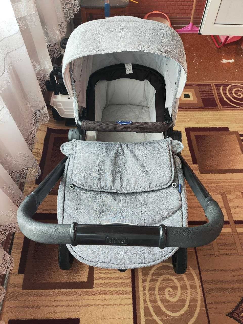 Коляска трансформер Chicco Urban в хорошем состояние продаётся