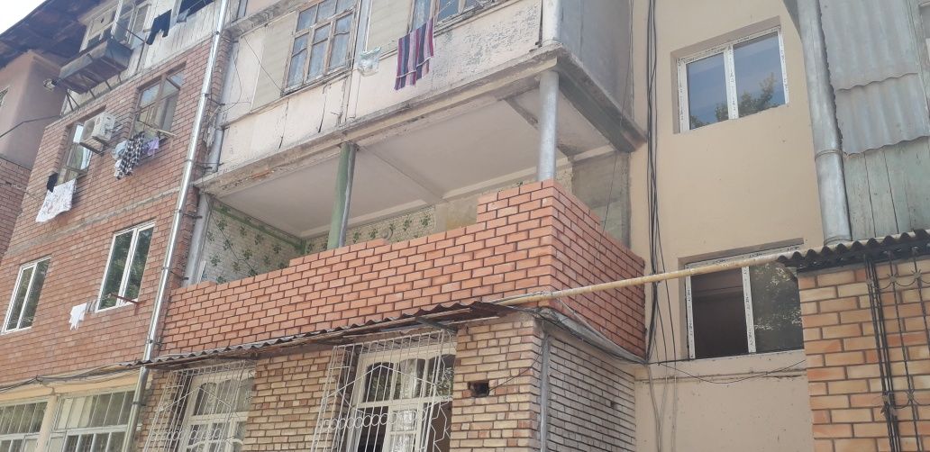 Кладка кирпича и ремонт балконов