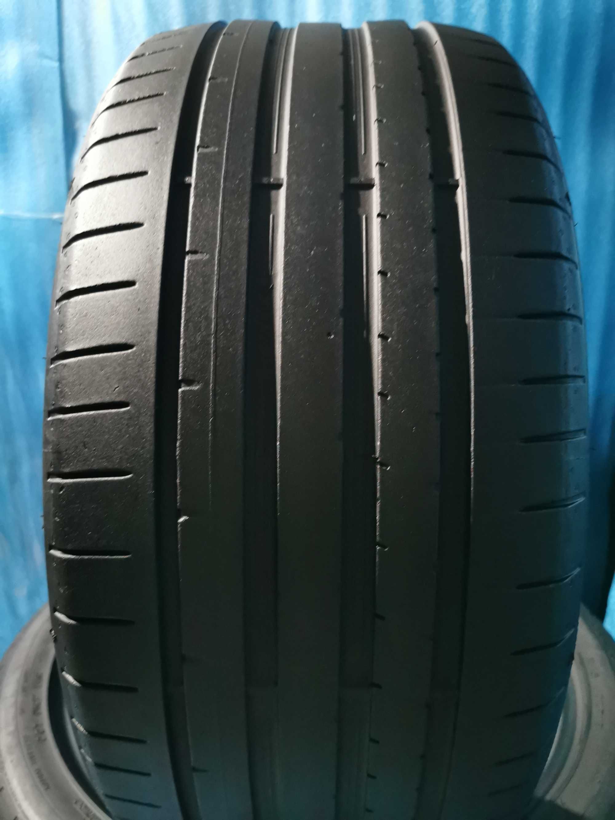 245 40 18 dunlop 4 buc