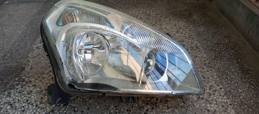 Десен фар, задни стопове за Nissan Qaskai J10