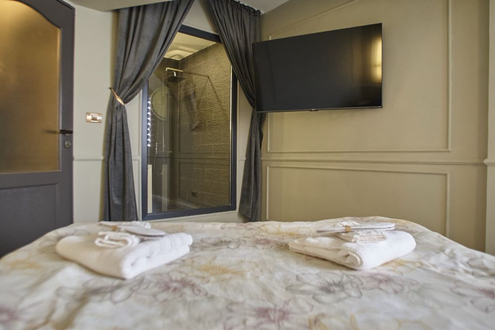 Ragim Hotelier •Central Hub• 2-4 ore