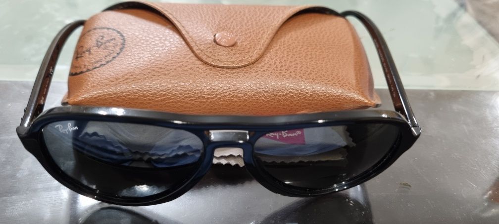 Ray-Ban RB4355 Vagabond