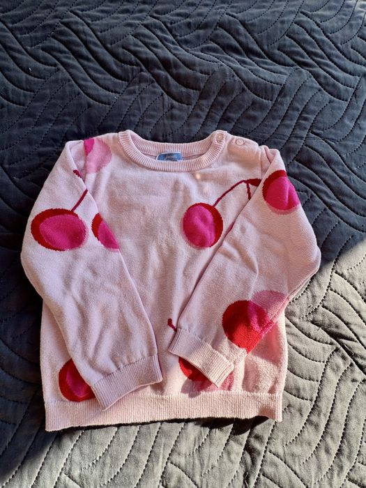 Розов пуловер,тънък,абсолютно запазен