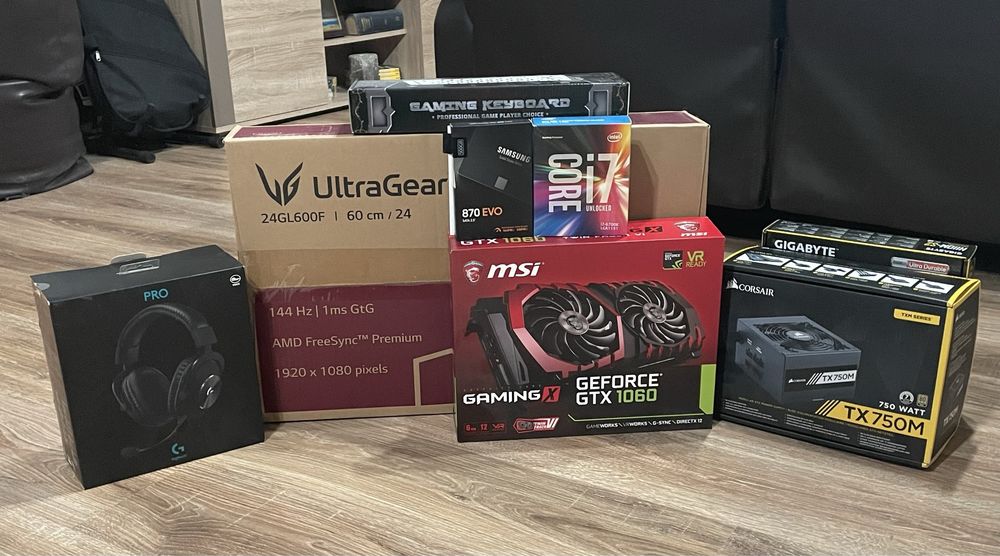 Vând PC Gaming și Periferice