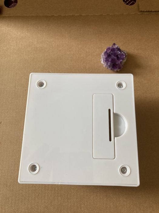 Stand bijuterii . Stand rotativ bijuterii, ceas, telefon.