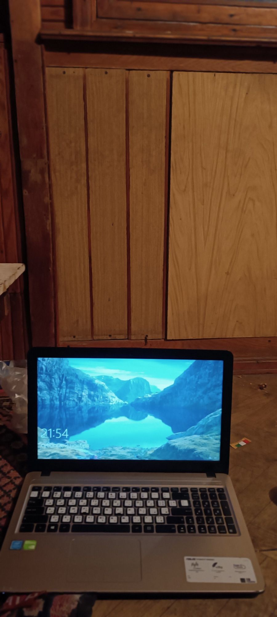 Asus kompyuter protsessor Pentium operativ xotira 4gb