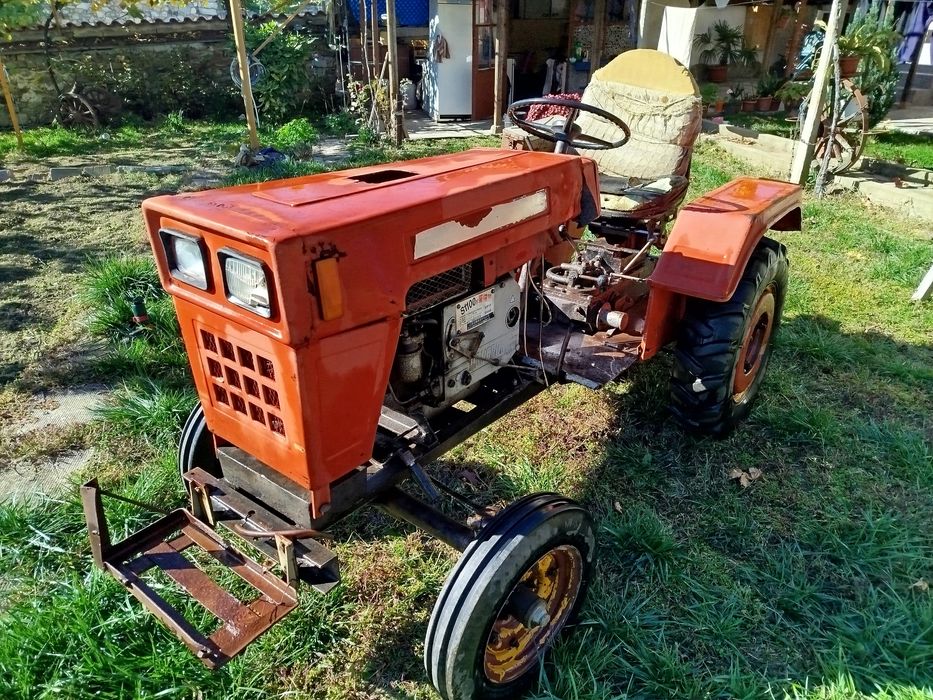 Трактор Heibei с плуг