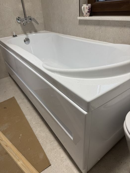 Cada noua 1.70mx0.70m, cu suport si masca frontala si laterala