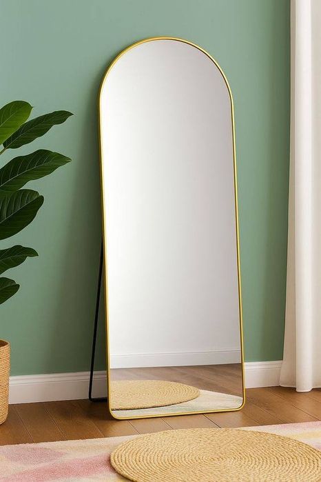 Напольное зеркало — стильный акцент и удобство в одном