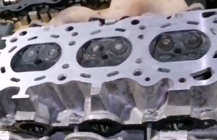 Головка Ниссан/Цефиро а32