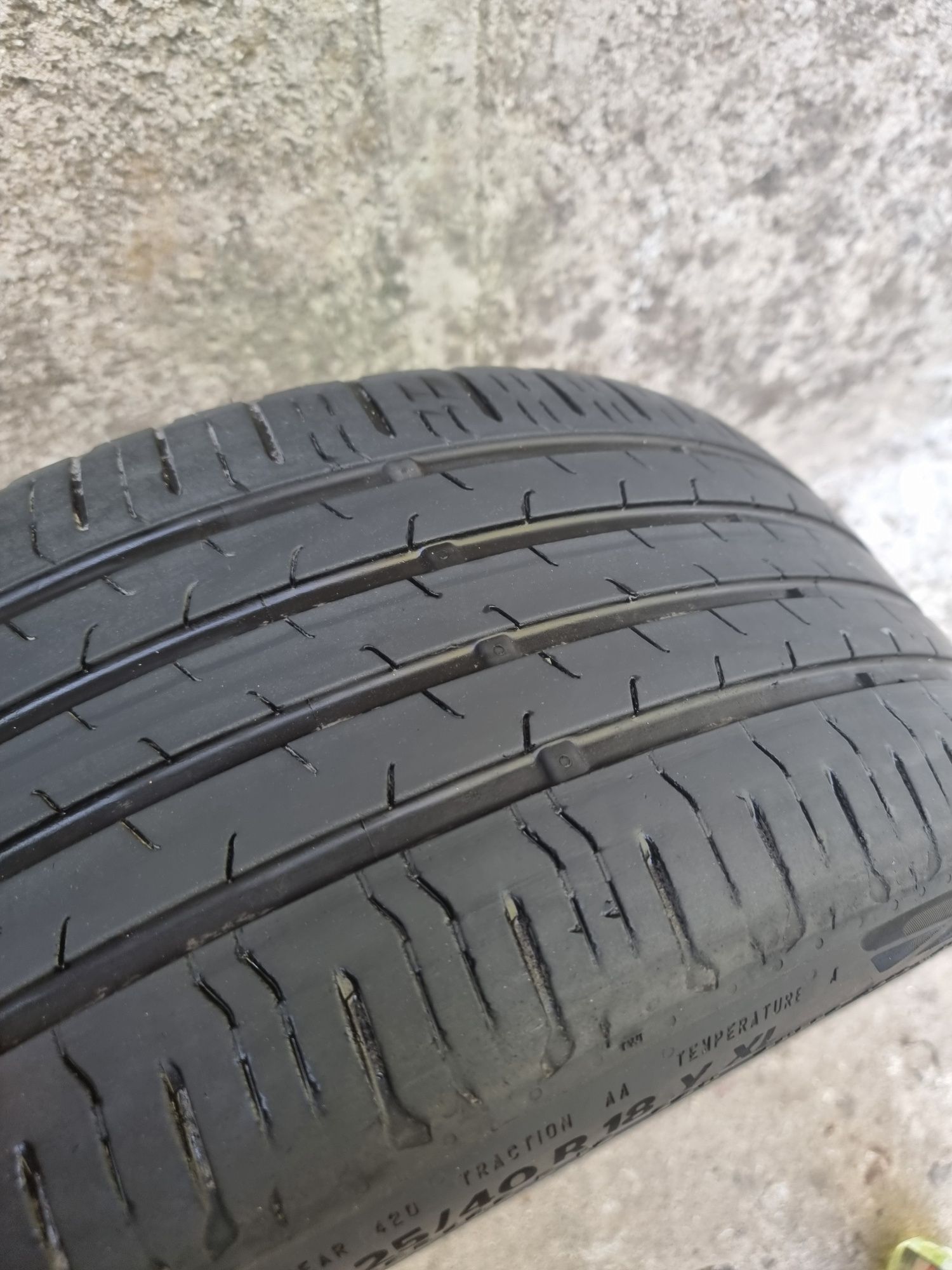 3 bucăți cauciucuri vară Continental 225/40/18 Y XL