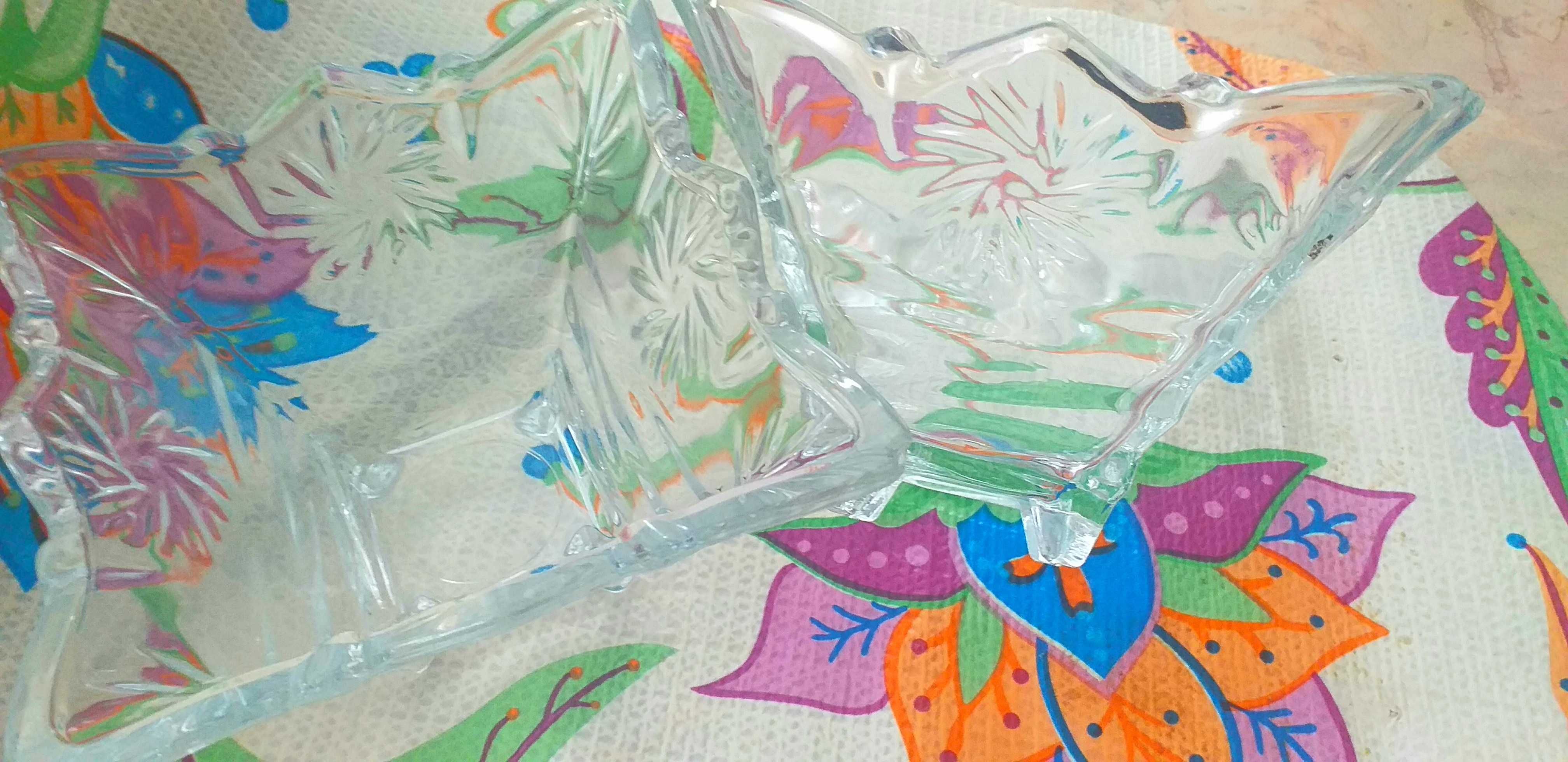 Вазичкa, купички, стъклени.
