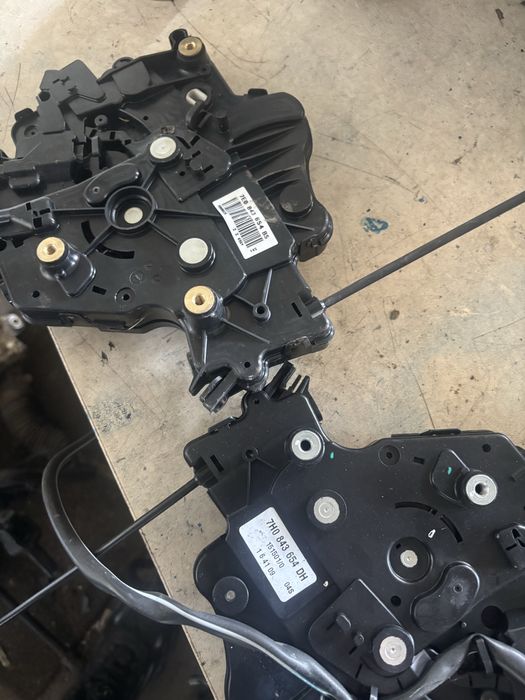 Broasca/mecanism electric usa culisanta Vw T5