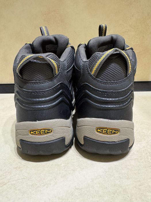 Мъжки обувки Keen Koven.