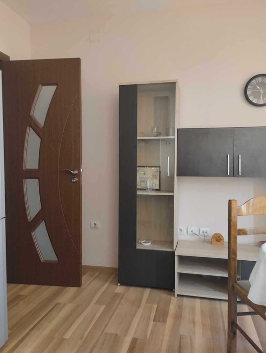 Дава се под наем Двустаен апартамент в Стара Загора, Център - 55 кв.м за 210 € - Снимка #5