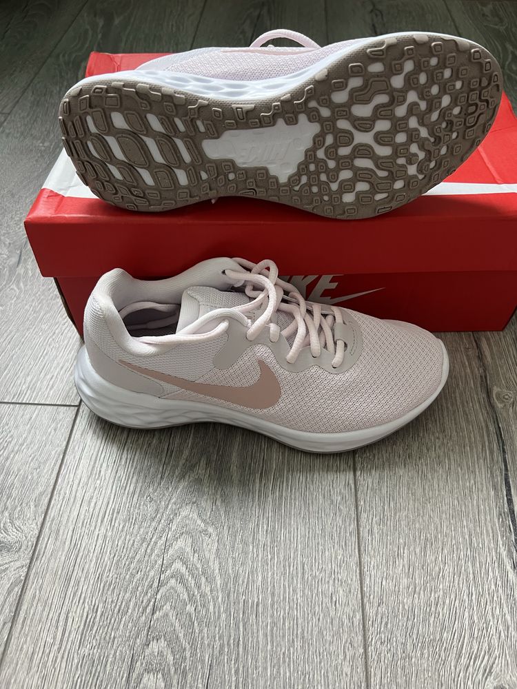 Дамски/Детски  маратонки Nike