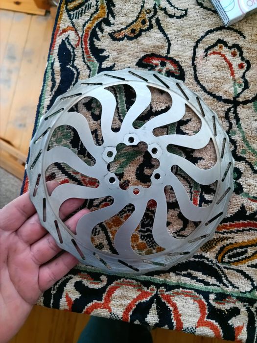 Спирачен диск 200 и 220мм