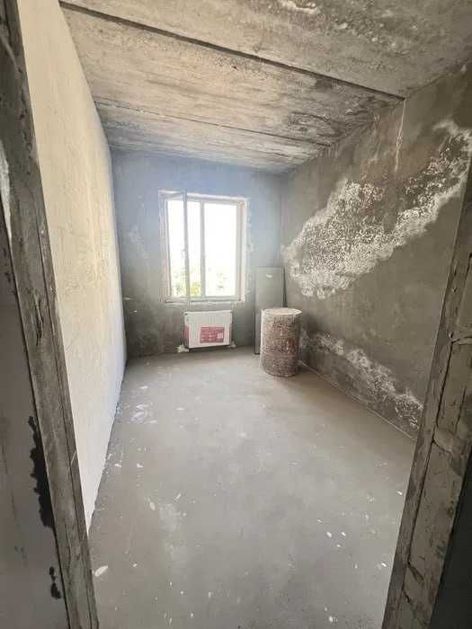Яшнабадский район ЖК DUSTLIK 2 комнатная 45м2 3этаж ул.ОШ УзБум СРОЧНО