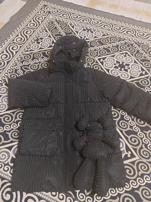 Продам куртку для девочки