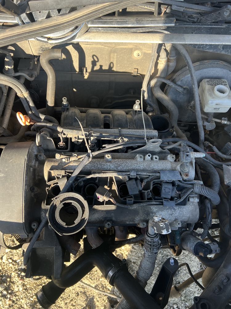 Motor volkswagen bora / golf 1.6 benzina cod AZD