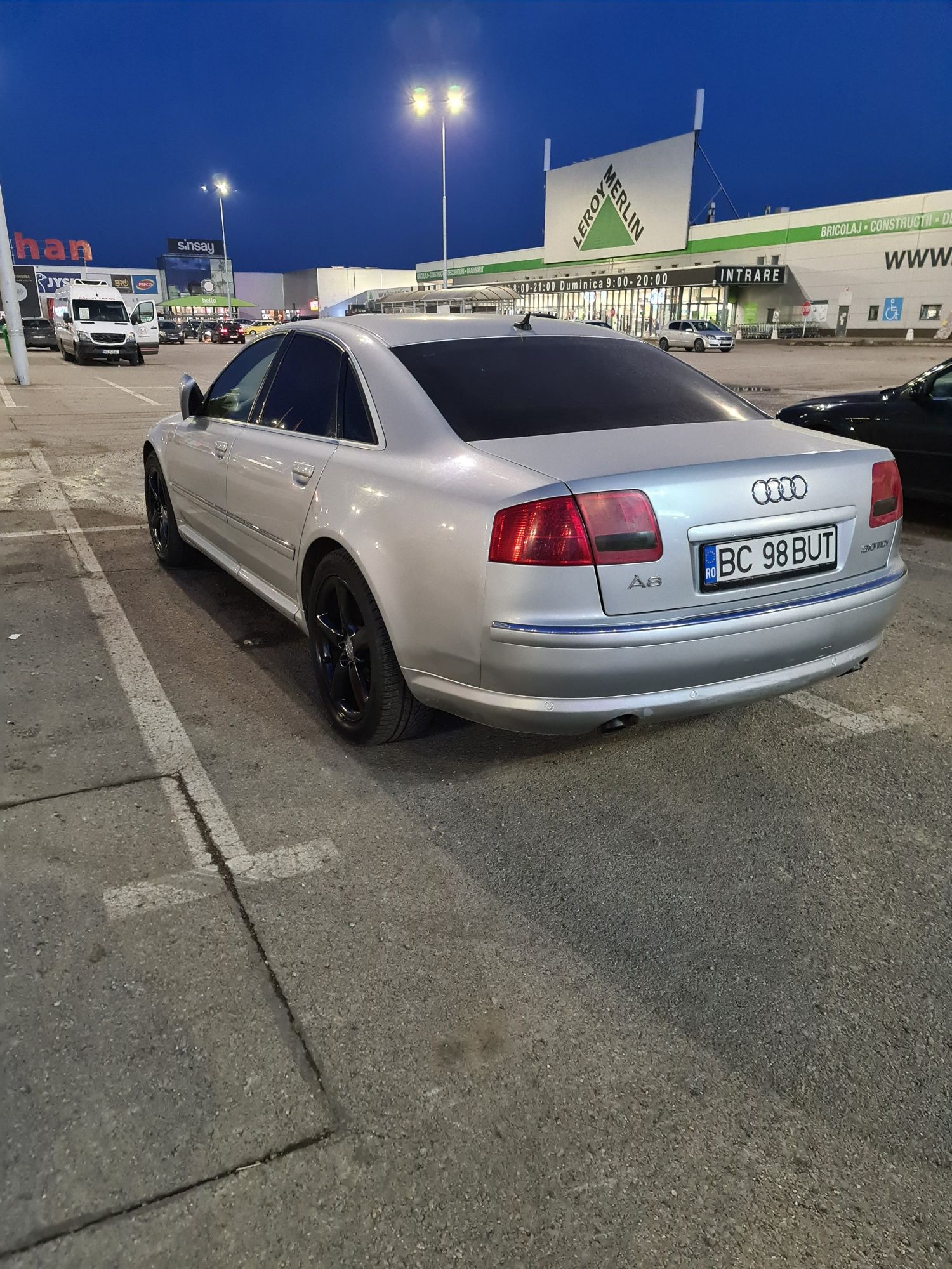 Vând Audi A8 3.0