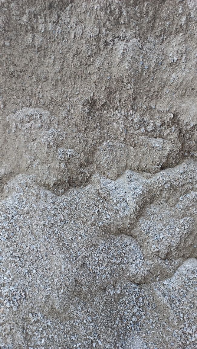 Песок джуминскии,Отсев,Цемент.