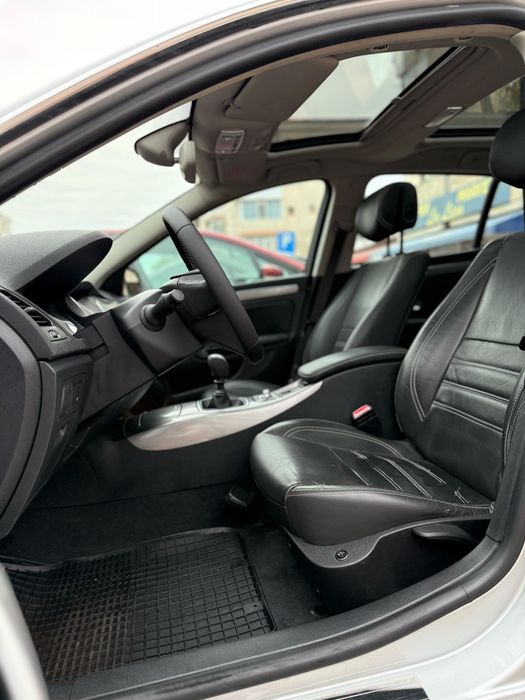 Renault Laguna Estate 2.0 Dinamique BOSE