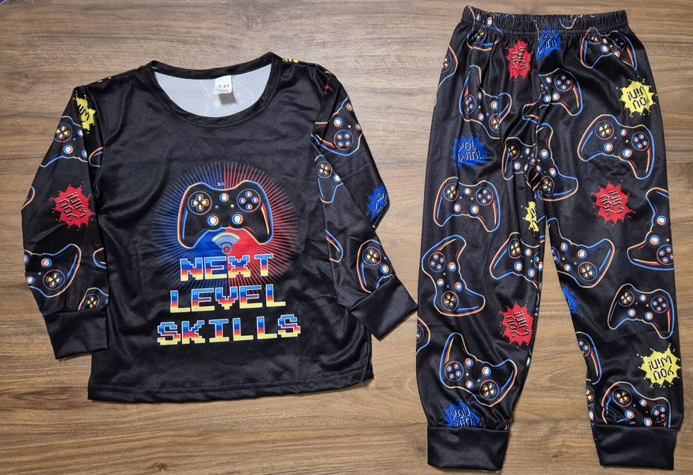 Pijama, haine casa gamer consola